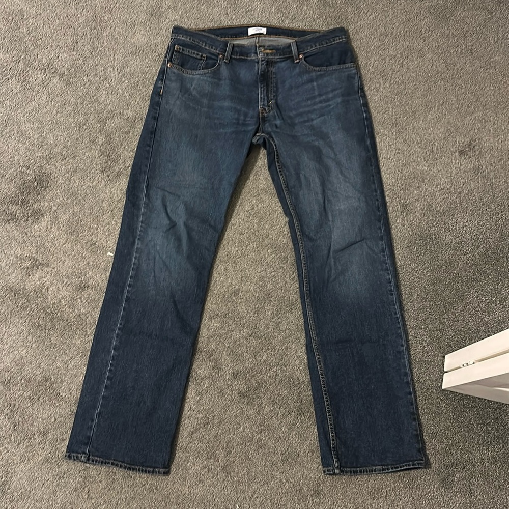 Relaxed Levi's jeans lightly used